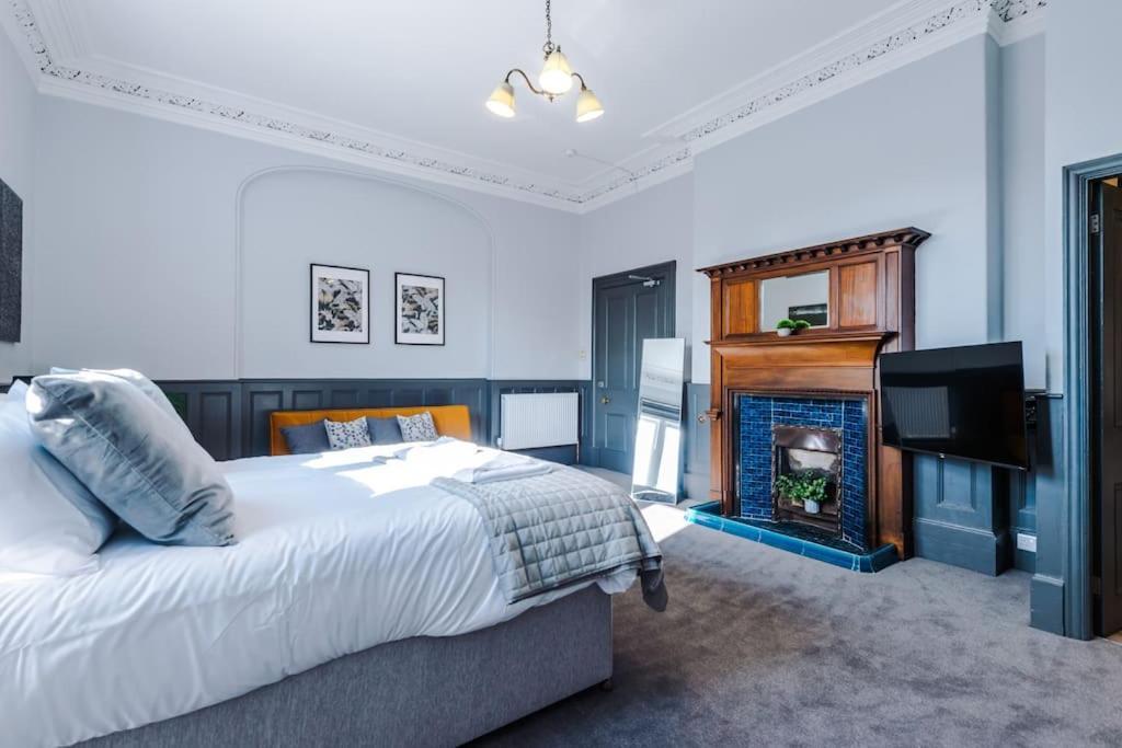 Supersized Studio In Chester Luaran gambar